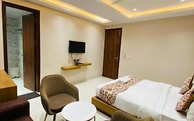 Hotel Ashoka International At Karol Bagh